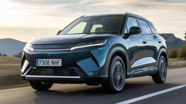 BYD Atto 2 DM-i - front